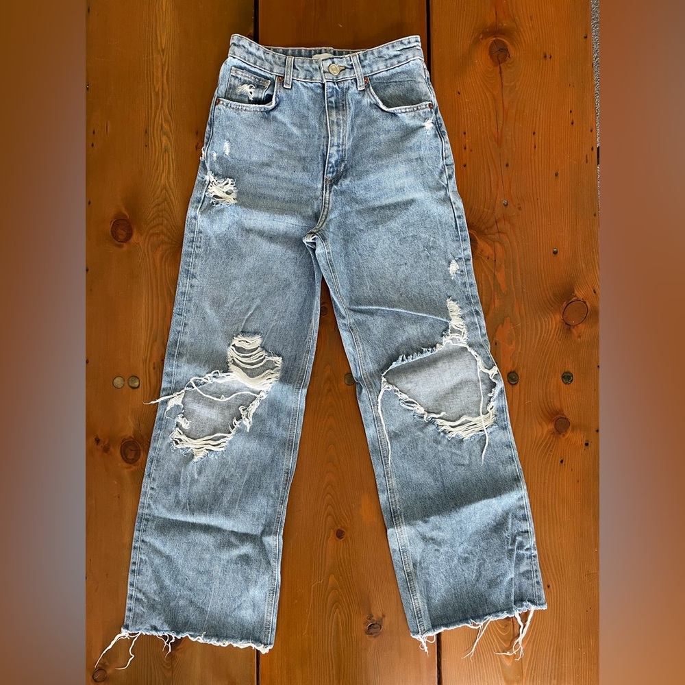 Zara Women's Distressed  Size 4 Blue Jeans